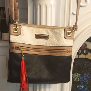 Adrienne Vittadini crossbody bag